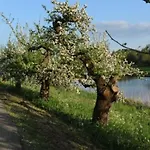 Panzió De Neust Beesd